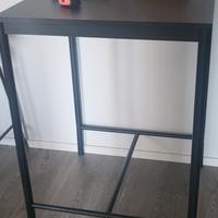 tavolo quadrato  per arredi 