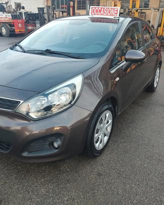 Kia Rio 1.1 CRDi, 5 PORTE, VEICOLO EURO 5A, GRANDI