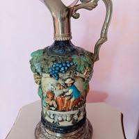Caraffa in ceramica vintage particolare