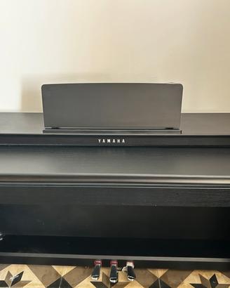 Yamaha Clavinova CLP-625