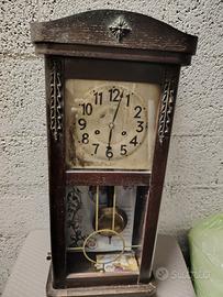 orologio da parete a pendolo d'epoca 