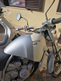 Aprilia motò 650
