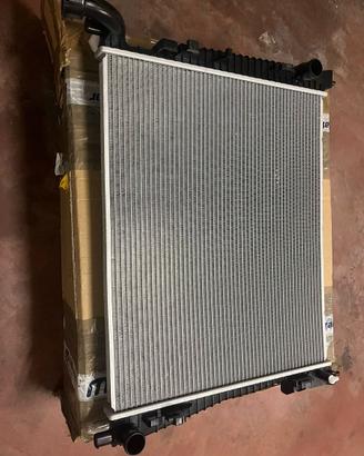 Radiatore motore nuovo per Jeep Grand Cherokee
