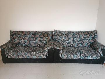 Divani 80 euro la coppia