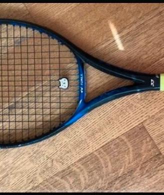 Yonex ezone 26