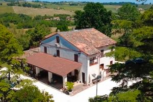 Tutto in esclusiva con parco da sogno