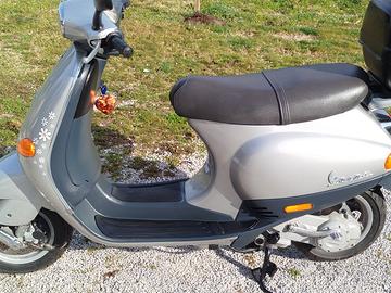 piaggio vespa ET4 50 