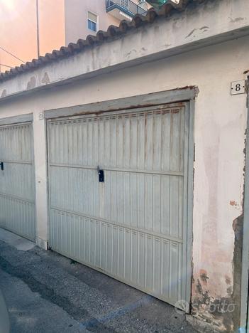 Garage in condominio