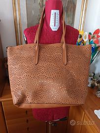 borsa traforata marrone oro con pochette oro