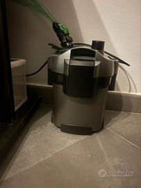 Filtro acquario pesci