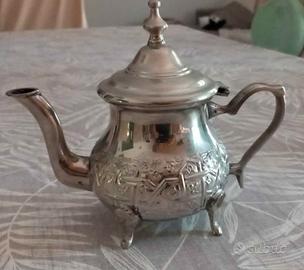 Teiera con incisioni Marocco