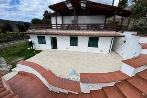 Villa di 130 m² con 3 locali a Pozzuoli