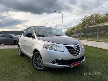 Lancia Ypsilon 0.9 TwinAir 85 CV 5 porte S&S Plati