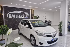 TOYOTA YARIS 1.0 BENZINA 69CV X NEOPATENTATI
