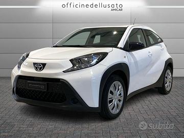 Toyota Aygo x 1.0 72cv active s-cvt