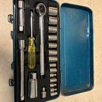 Set di chiavi a bussola con valigetta