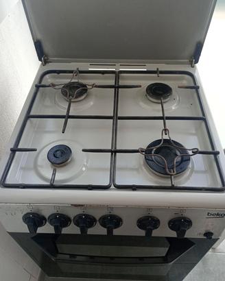 Cucina 4 fornelli 