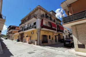 Edificio residenziale a Cerignola (FG)