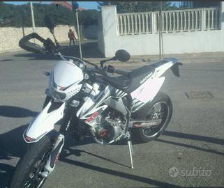 HM 125 