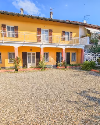 CASA SEMINDIPENDENTE A FRUGAROLO