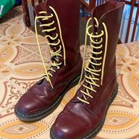 Dr.Martens 14 buchi