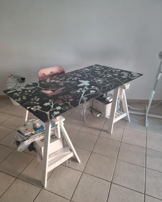 Scrivania vetro Finvard Ikea