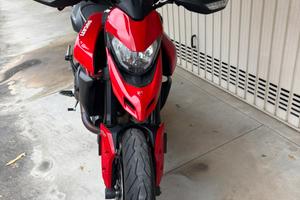 Ducati hypermotard 950