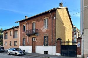 2 LOCALI A GRUGLIASCO