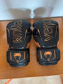 Guantoni boxe Venum
