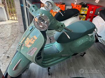 Piaggio Vespa 300 GTS 80TH PRONTA CONSEGNA