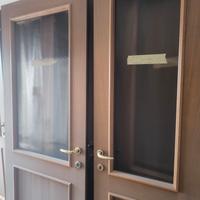 Porte in legno e vetro con maniglia a 40€