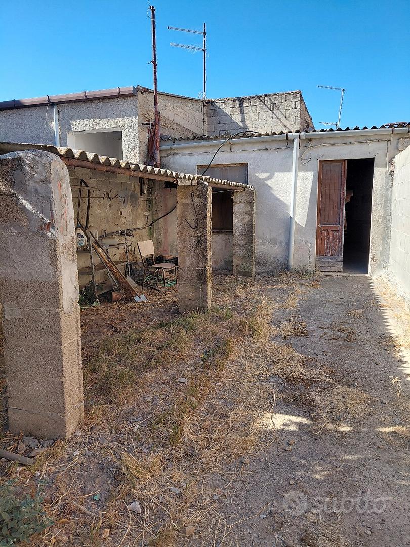 terreno con rudere 295mq - Vista 2