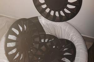 Borchie Lancia Ypsilon originali da 15'