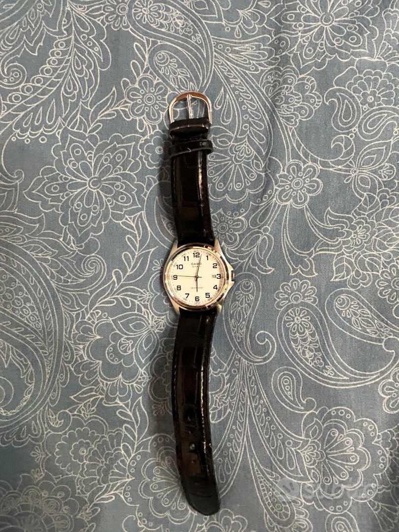 Casio Classic MTP-1183E-7B - Orologio Da Polso Uomo Al Quarzo, Design Elegante E Senza Tempo, Cinturino In Pelle, Quadro Bianco, Cassa Rotonda, Regalo Perfetto, Garanzia CASIO