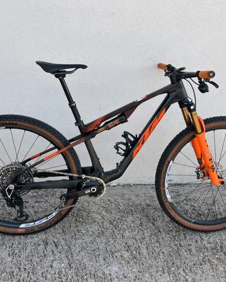 KTM Scarp Extonic 2025