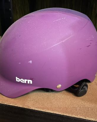 Casco Bern Watts con visiera taglia S