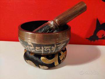 Campana Tibetana 8 cm con cuscino, nuova.