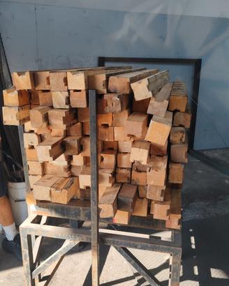 TRAVETTI IN LEGNO
