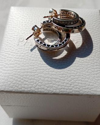 Orecchini a cerchio Pandora in argento 925