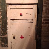 Comodino Vintage da Ospedale in Legno 