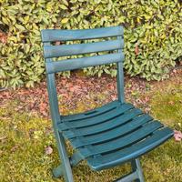 4 sedie pieghevoli da giardino (tavolo in omaggio)