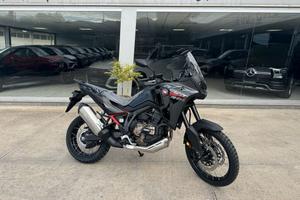 Honda Africa Twin automatica tris valigie