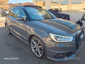 Audi A1 1.6 TDI 116 CV S line Panorama