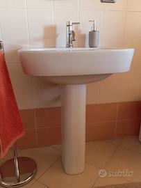 lavandino bagno completo di rubinetto 