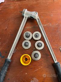 Espansore per tubi rems