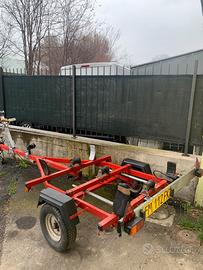 Carrello porta gommoni