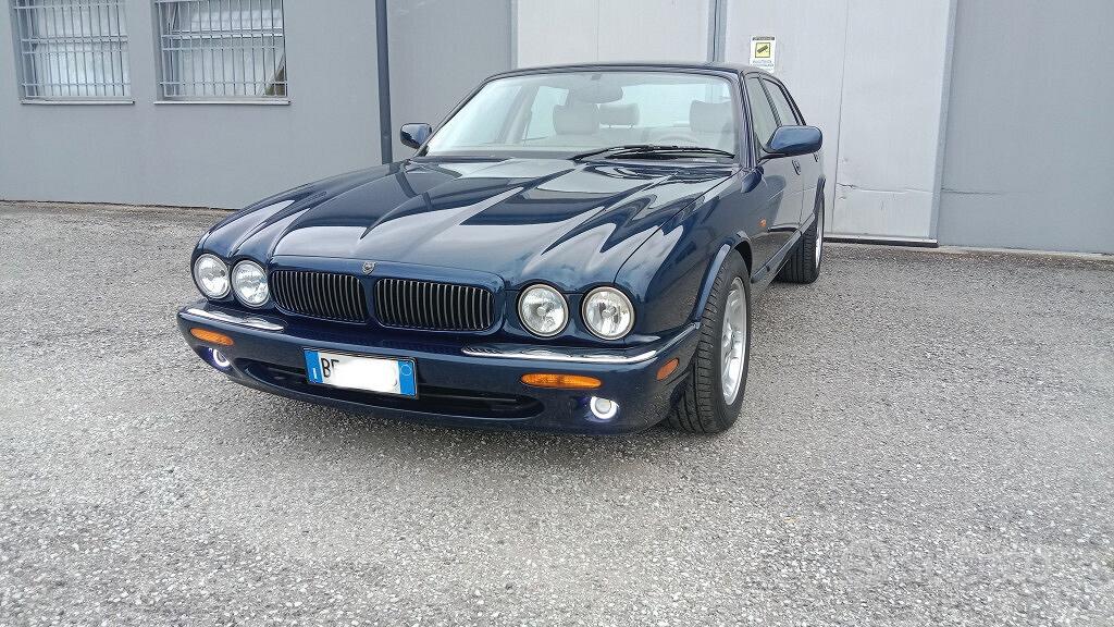 Jaguar XJ-Sovereign-Daiml.