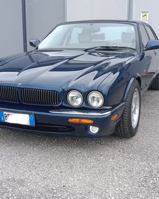 Jaguar XJ8 - 3.2 - ASI - allestimento sport