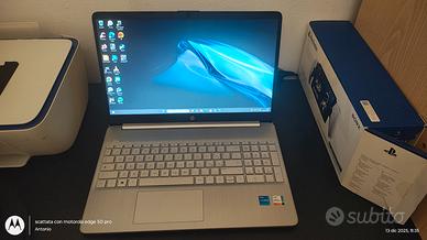 Laptop HP 15s - Intel i5 12a Gen | 16GB RAM | 1TB 