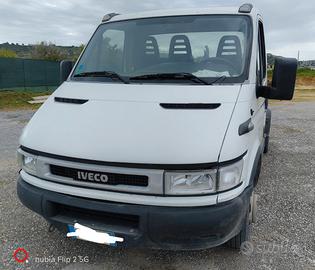 Daily 35C15 scarabile anno 2004 a Floridia